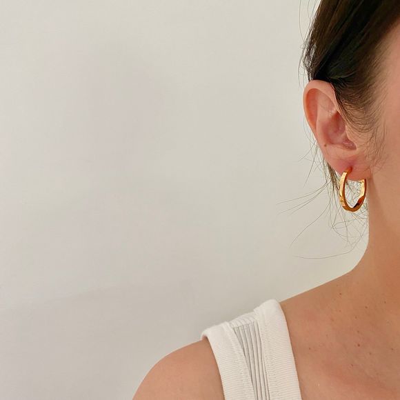 18K Thick Gold Plated Chloe Minimalistic Thin Dainty Hoops Earrings - Picture 7 of 7